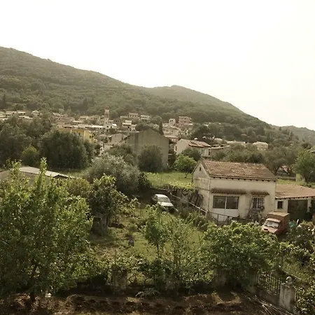 J&b Countryside Life 아파트 Ágios Matthaíos