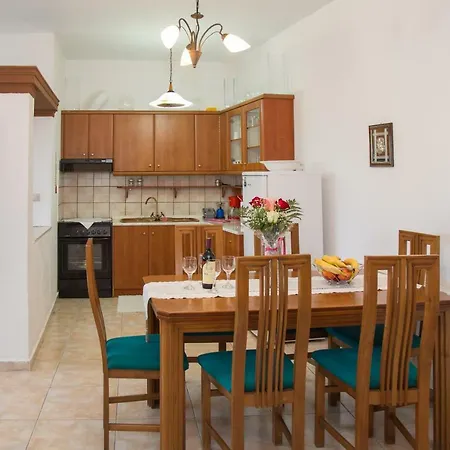 J&b Countryside Life * Ágios Matthaíos