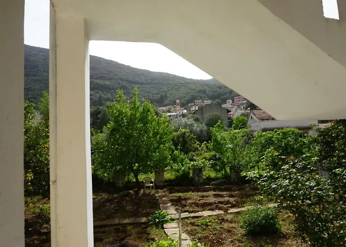 J&b Countryside Life *