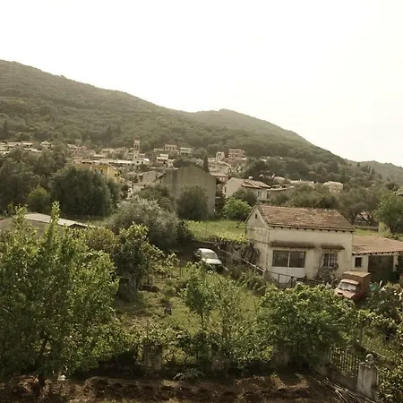 J&b Countryside Life דירה Ágios Matthaíos